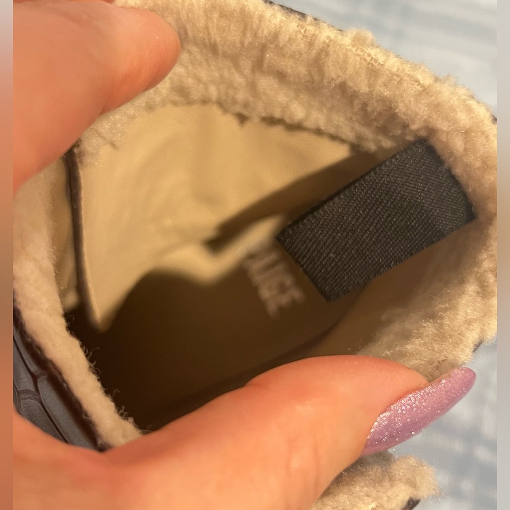 🤎NEW WITH BOX & dust bag Paige chocolate leather, croc-stamped boot 🐿️ - Picture 15 of 17